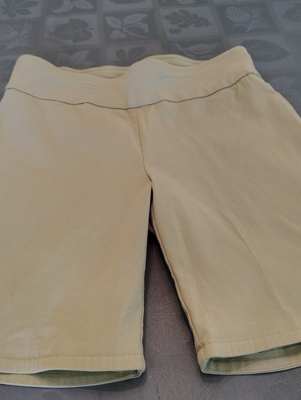 Counterparts Khaki Green Shorts w/Metal Detail Outer Slit